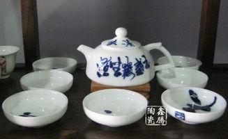 品味東方雅韻 翠綠雕刻陶瓷茶具套裝與普洱茶的完美邂逅
